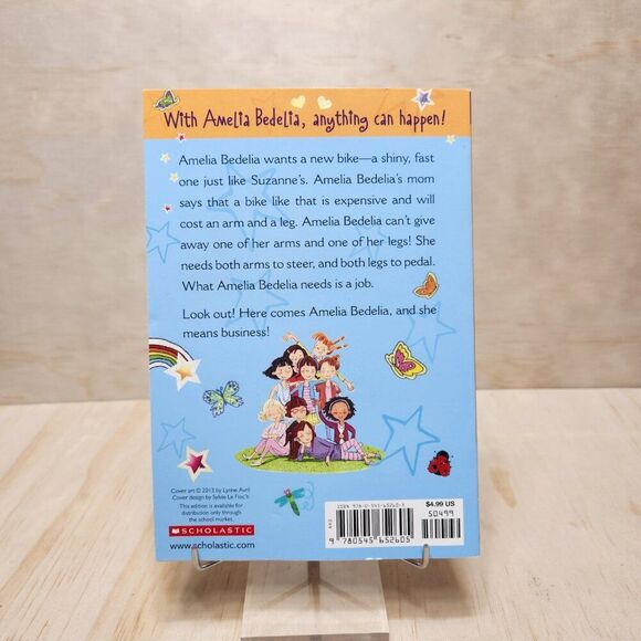 Amelia Bedelia 4 Chapter Books by Herman Parish - Picture 4 of 10
